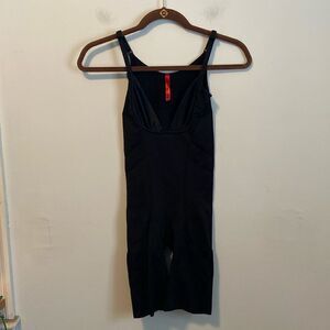 SPANX Black Slimmer & Shine Open Bust Bodysuit Shapewear Size Medium